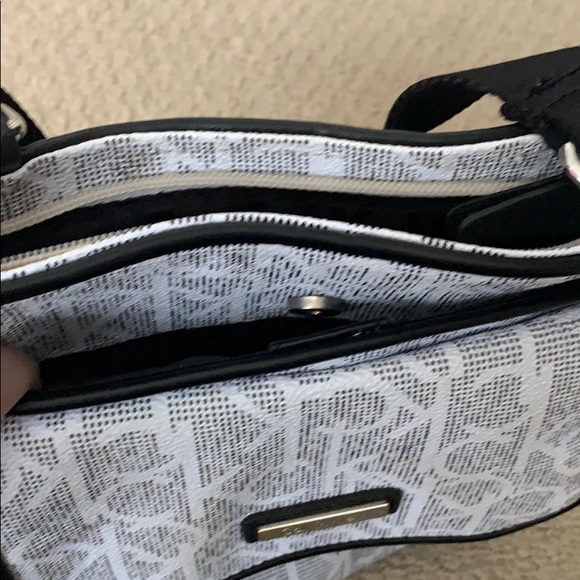 Purse - Picture 5 of 5